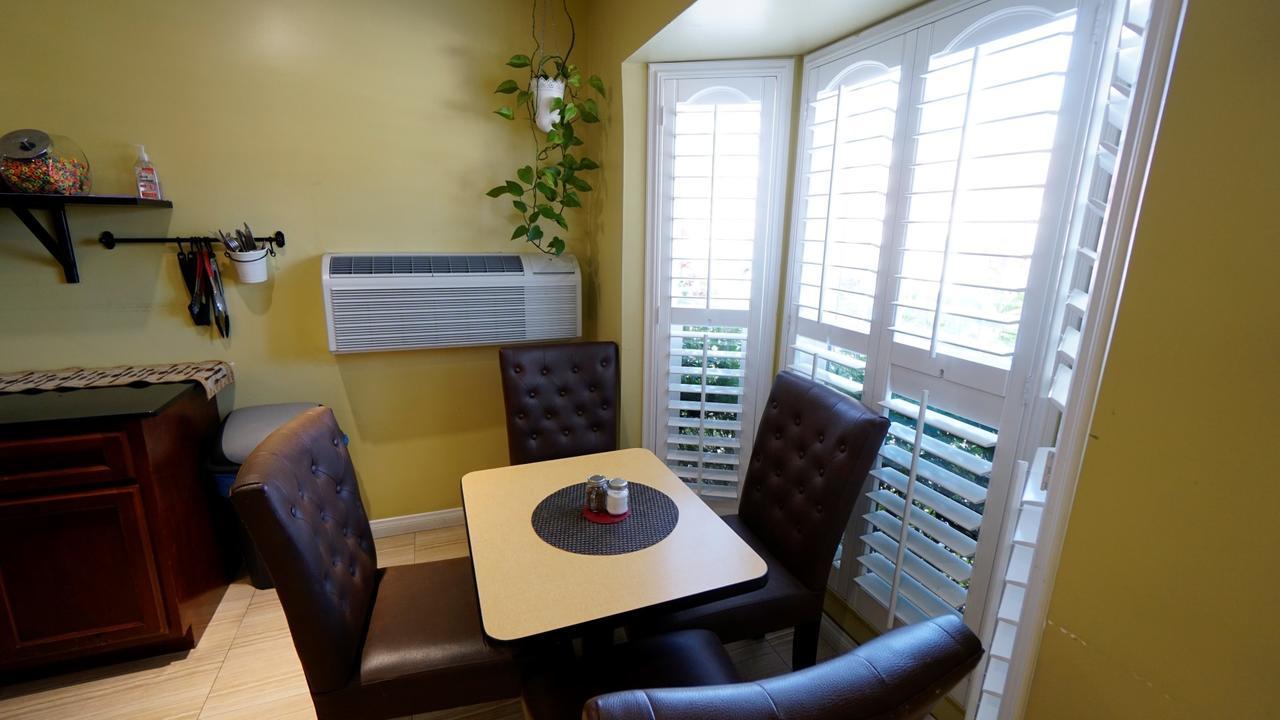 El Royale Hotel - Near Universal Studios Hollywood ลอสแอนเจลิส ภายนอก รูปภาพ